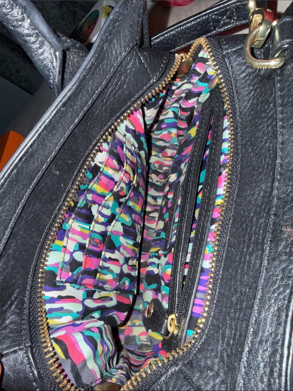 Vera Bradley Black Natalie Bag - Picture 3 of 3